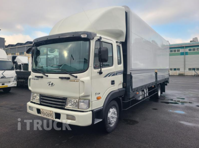 현대 메가트럭 260 단바리 윙바디 5톤 수동 - 중고 트럭 매물 이미지