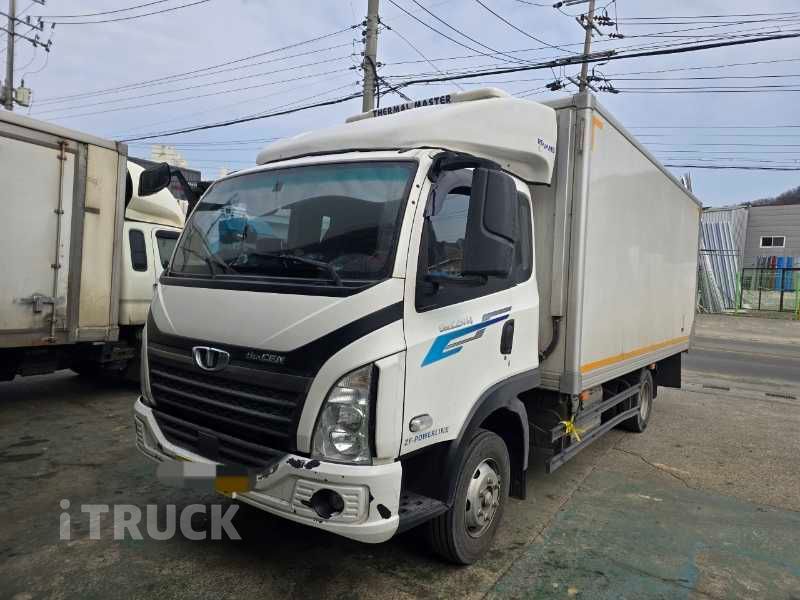 타타대우 더쎈 4톤 광폭 냉장탑 - 중고 트럭 매물 이미지