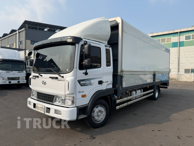 현대 메가트럭 280 단바리 윙바디 5톤 수동 - 중고 트럭 매물 이미지