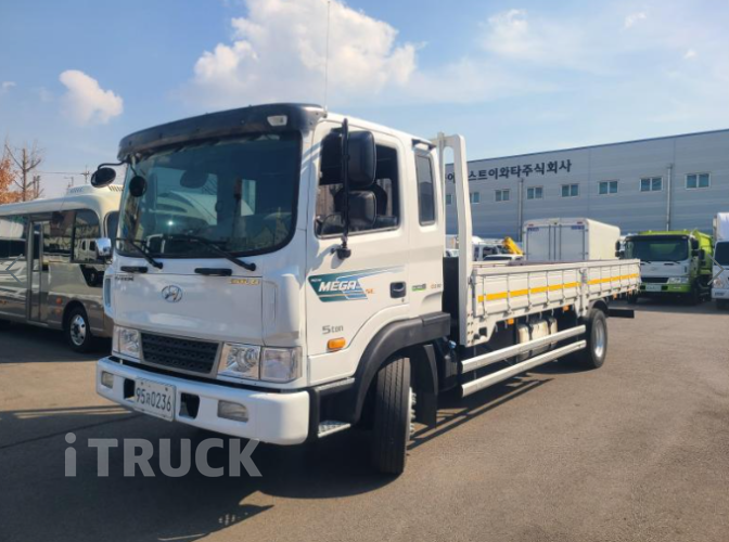 현대 메가트럭 280 단바리 카고 5톤 오토 - 중고 트럭 매물 이미지