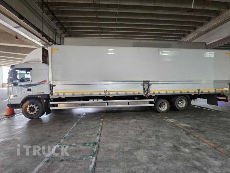 현대 파비스 325 후축 윙바디 8.5톤 오토 - 중고 트럭 매물 이미지