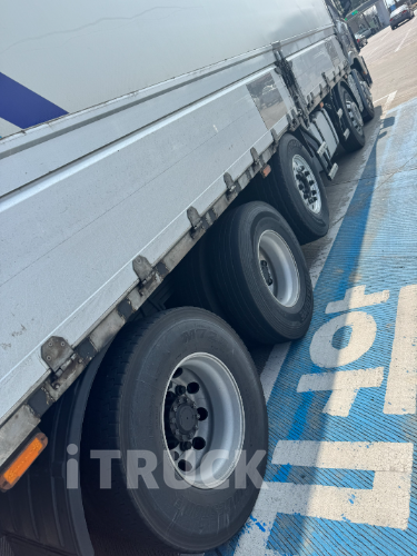 현대 엑시언트 540 앞축 윙바디 24톤 오토 - 중고 트럭 매물 이미지