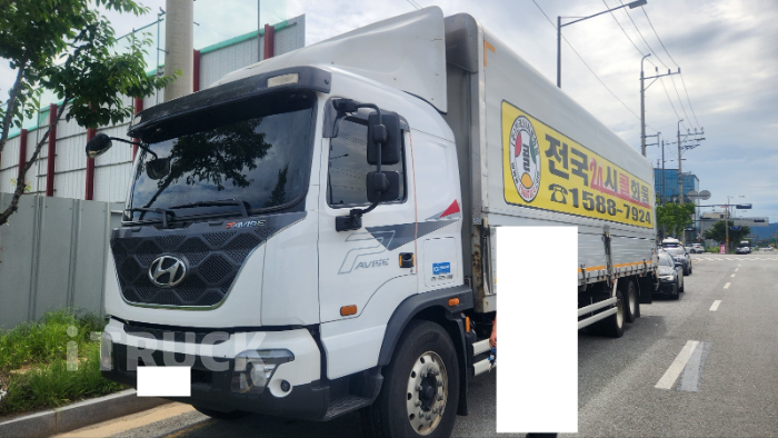 현대 파비스 325 후축 윙바디 8.5톤 오토 - 중고 트럭 매물 이미지