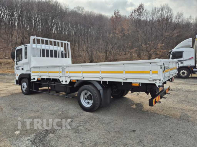 현대 메가트럭 260 단바리 카고 4.5톤 수동 - 중고 트럭 매물 이미지