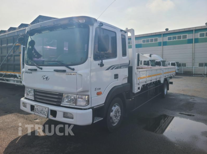 현대 메가트럭 250 단바리 카고 5톤 수동 - 중고 트럭 매물 이미지