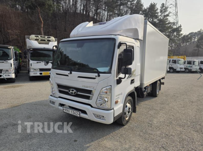 현대 올뉴마이티 2.5톤 냉동탑 - 중고 트럭 매물 이미지