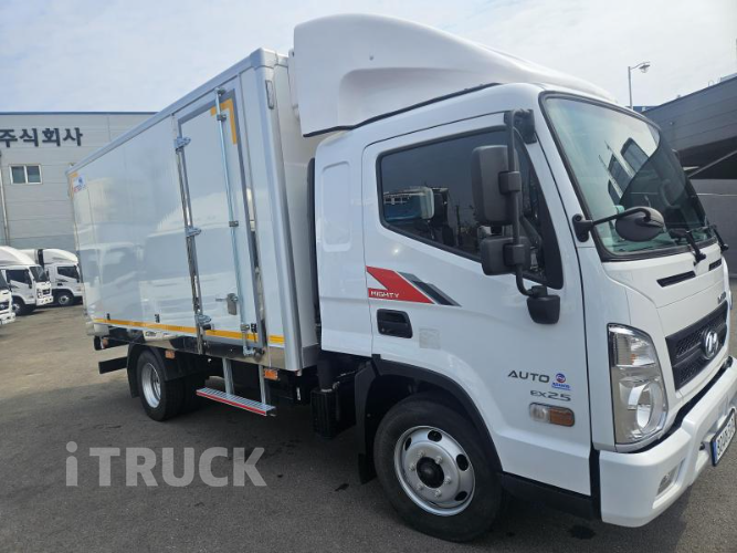 현대 올뉴마이티 2.5톤 냉동탑 - 중고 트럭 매물 이미지