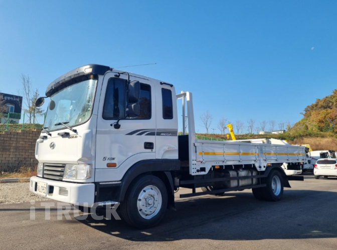 현대 메가트럭 260 단바리 카고 5톤 수동 - 중고 트럭 매물 이미지