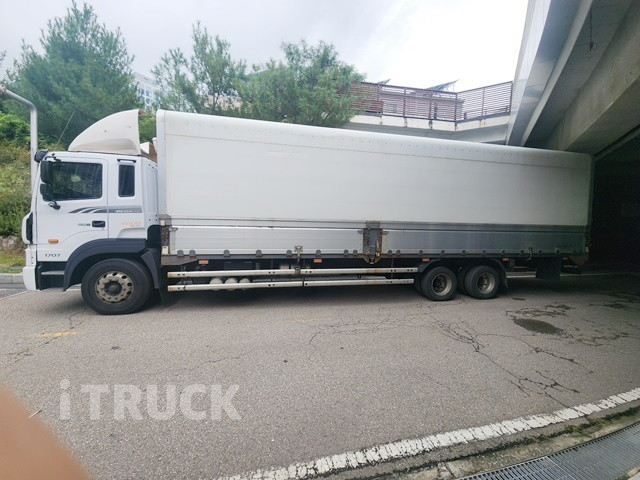 현대 메가트럭 와이드캡 300 후축 윙바디 6.5톤 수동 - 중고 트럭 매물 이미지