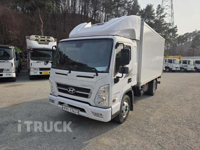 현대 올뉴마이티 2.5톤 냉동탑 - 중고 트럭 매물 이미지