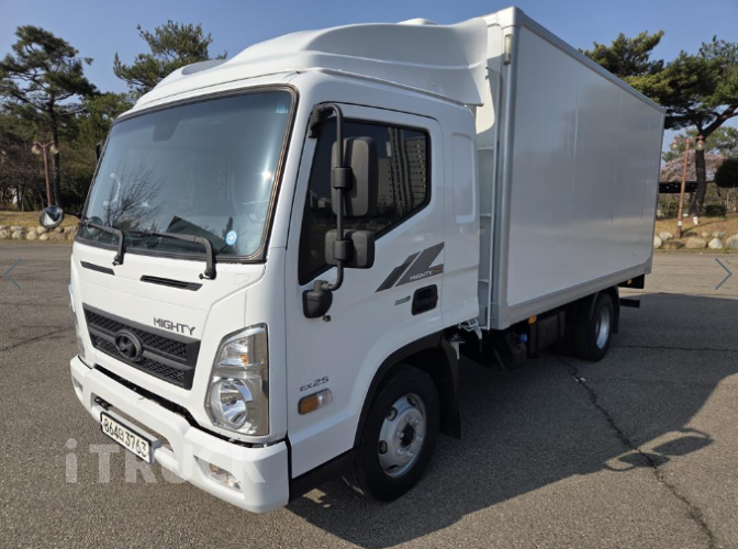 현대 올뉴마이티 2.5톤 냉동탑 - 중고 트럭 매물 이미지