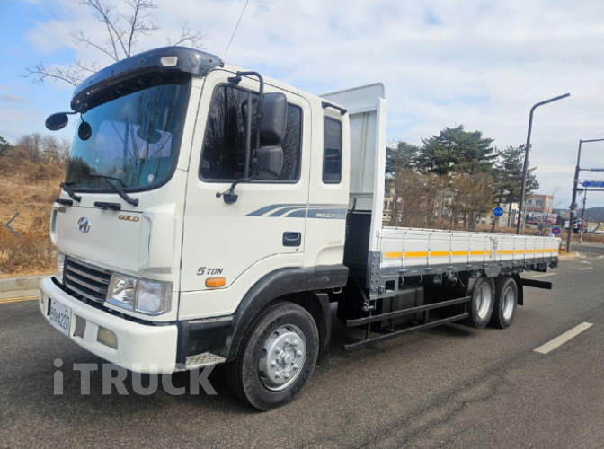 현대 메가트럭 250 앞축 카고 5톤 수동 - 중고 트럭 매물 이미지