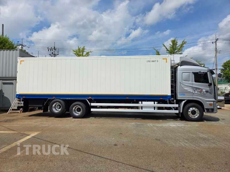 타타대우 맥쎈 320 후축 냉동 컨테이너탑 13.4톤 오토 리타더 - 중고 트럭 매물 이미지