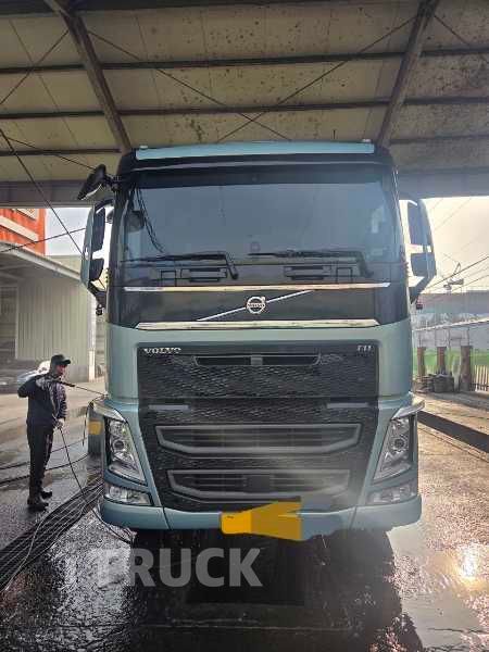 볼보 FH 540 후축 카고 25톤 오토 - 중고 트럭 매물 이미지
