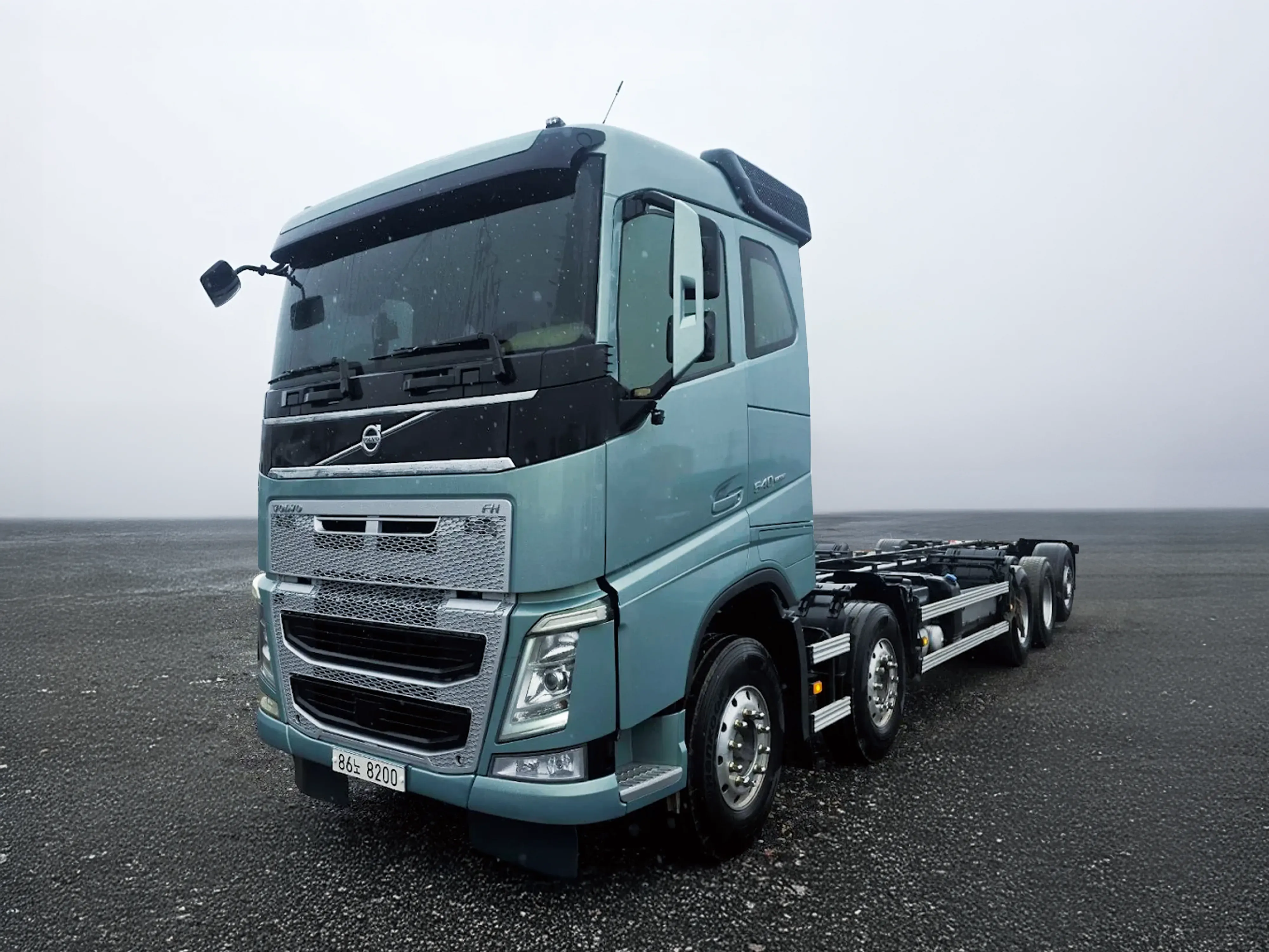 볼보 FH 540 후축 카고 25.5톤 오토 리타더 - 중고 트럭 매물 이미지