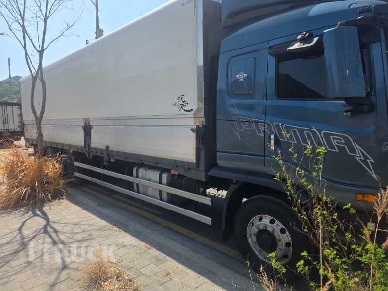 타타대우 프리마 고하중 320 후축 윙바디 8.5톤 수동 - 중고 트럭 매물 이미지