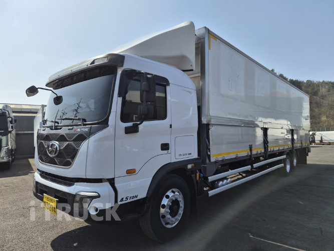 현대 파비스 280 후축 윙바디 4.5톤 수동 - 중고 트럭 매물 이미지