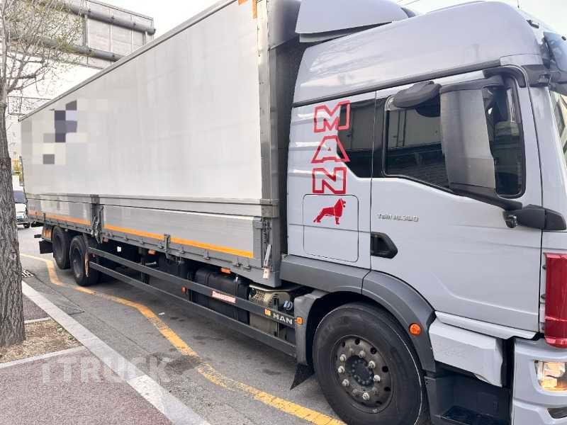 만 TGM 320 후축 윙바디 13톤 오토 - 중고 트럭 매물 이미지