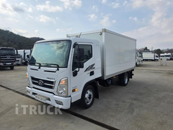 현대 올뉴마이티 2.5톤 냉동탑 - 중고 트럭 매물 이미지