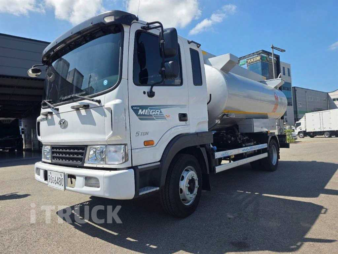 현대 탱크로리 메가트럭 알탱크 10,000L 수동 - 중고 트럭 매물 이미지