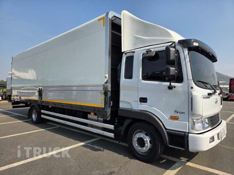 현대 메가트럭 280 단바리 윙바디 5톤 수동 - 중고 트럭 매물 이미지