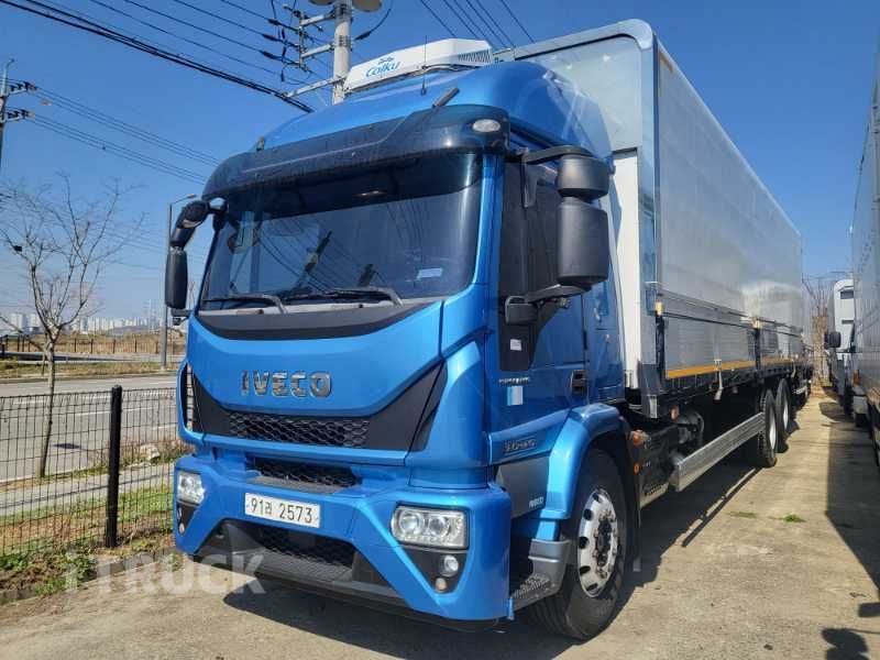 이베코 데일리 320 후축 윙바디 9.5톤 오토 - 중고 트럭 매물 이미지