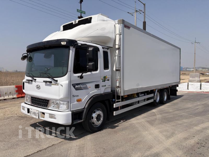 현대 메가트럭 280 십바리 냉동탑 8.5톤 수동 - 중고 트럭 매물 이미지