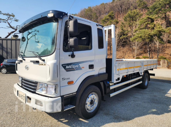 현대 메가트럭 280 단바리 카고 5톤 수동 - 중고 트럭 매물 이미지