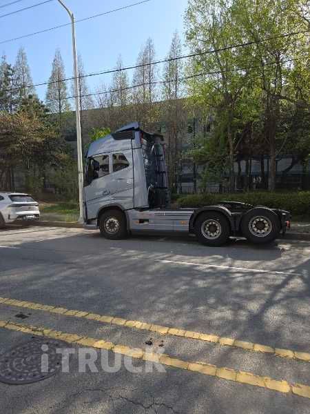 볼보 FH 540 추레라 하이캡 원데후 오토 - 중고 트럭 매물 이미지