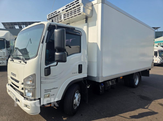 이스즈 엘프 3.5톤 냉동탑 - 중고 트럭 매물 이미지