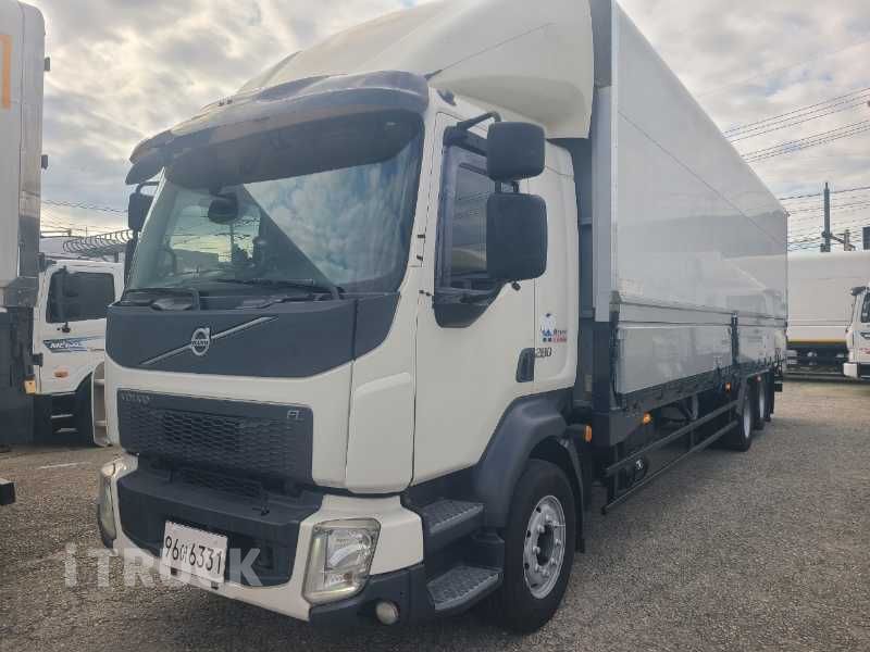 볼보 FL 280 후축 윙바디 4.5톤 오토 - 중고 트럭 매물 이미지