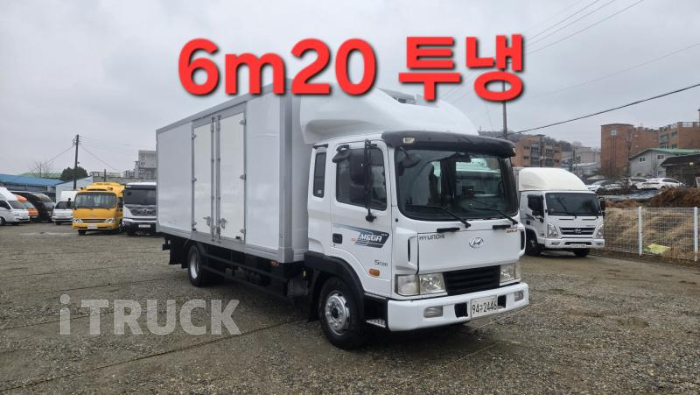 현대 메가트럭 260 단바리 냉동탑 5톤 수동 - 중고 트럭 매물 이미지