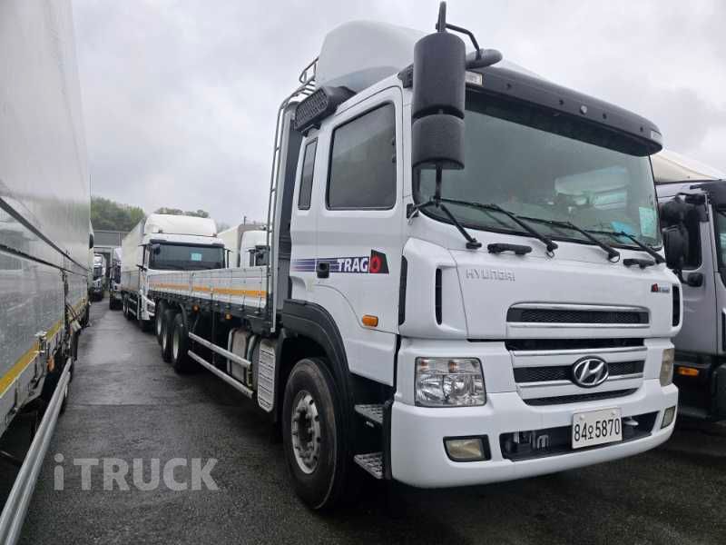 현대 트라고 420 후축 카고 14톤 오토 - 중고 트럭 매물 이미지