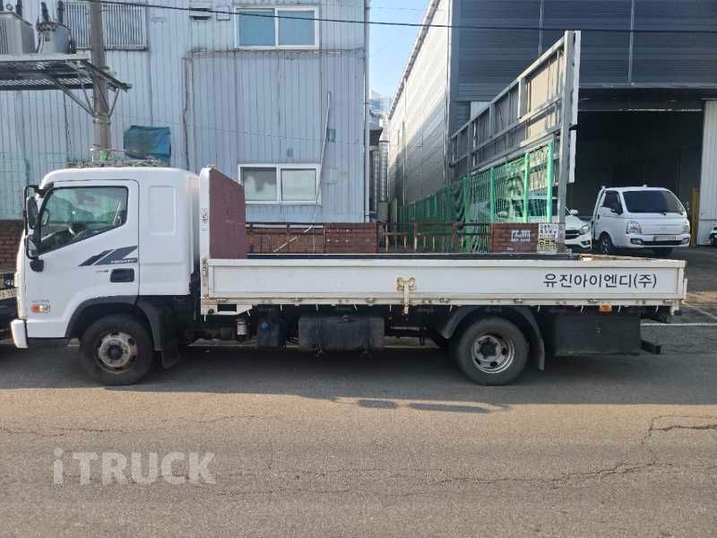 현대 올뉴마이티 3.5톤 광폭 카고 슈퍼캡 초장축 - 중고 트럭 매물 이미지