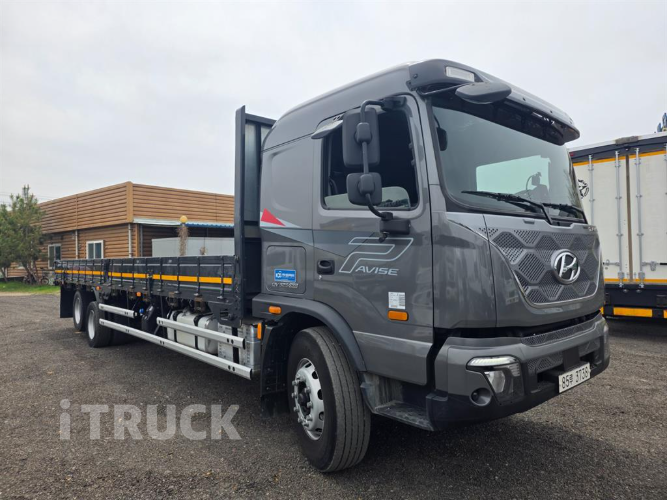 현대 파비스 325 후축 카고 8.5톤 오토 - 중고 트럭 매물 이미지