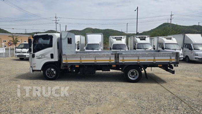 이스즈 엘프 3.5톤 광폭 카고 숏캡(일반캡, 표준캡) - 중고 트럭 매물 이미지