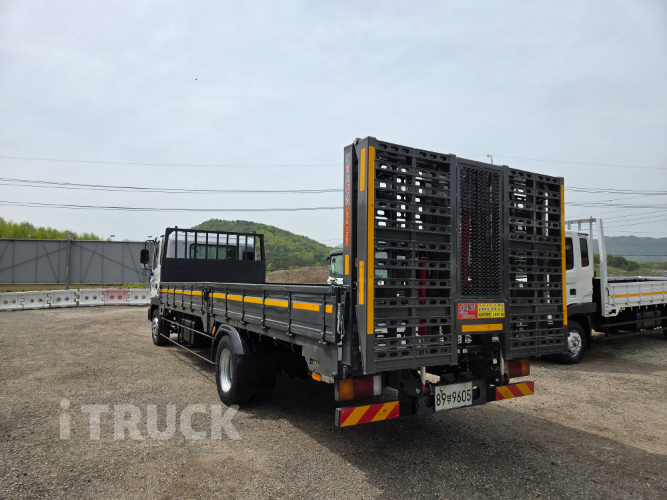 현대 셀프로더 메가트럭 5톤 - 중고 트럭 매물 이미지