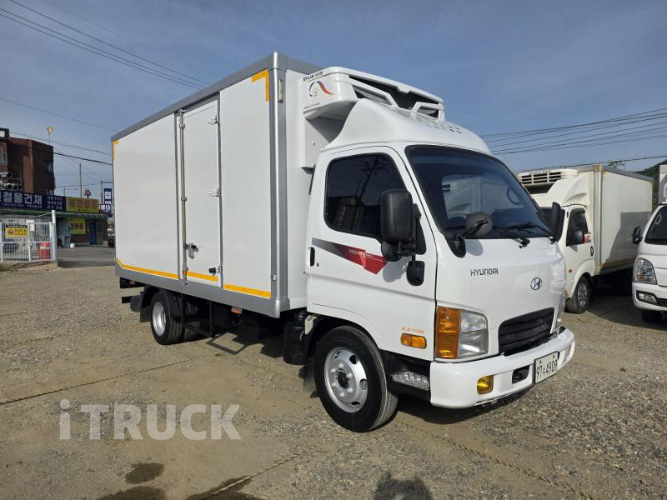 현대 마이티큐티 2.5톤 냉동탑 - 중고 트럭 매물 이미지