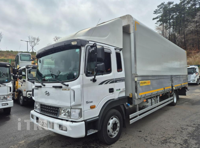 현대 메가트럭 280 단바리 윙바디 5톤 수동 - 중고 트럭 매물 이미지