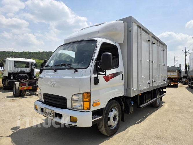 현대 마이티큐티 2톤 냉동탑 - 중고 트럭 매물 이미지