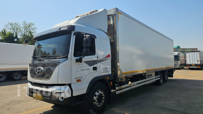 현대 파비스 325 후축 냉동윙 13톤 오토 - 중고 트럭 매물 이미지