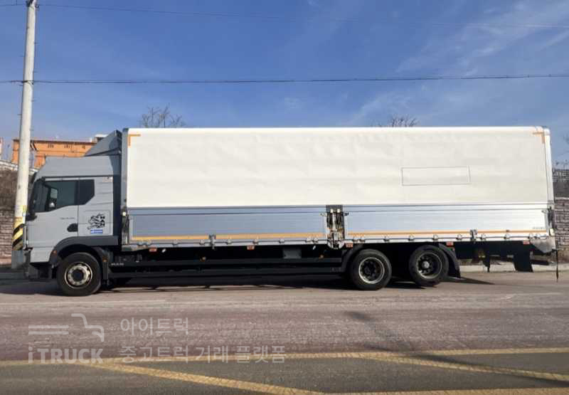 TGM 290 후축 윙바디 13.3톤 오토 - 중고 트럭 매물 이미지