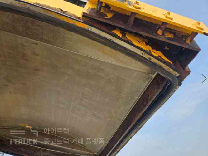 음식물차 메가트럭 5톤 덤프식 배출