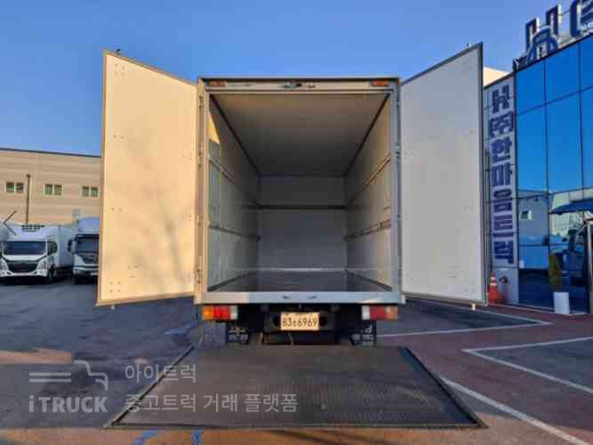 메가트럭 단바리 표준탑 5톤 수동