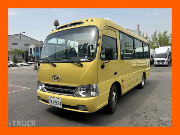 현대 버스 25인승